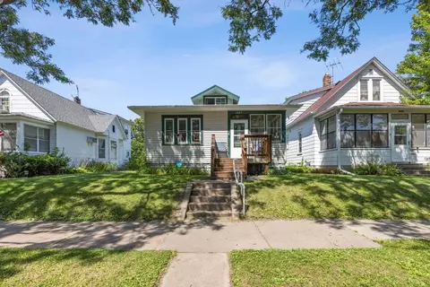 1047 Conway St, Saint Paul, MN 55106