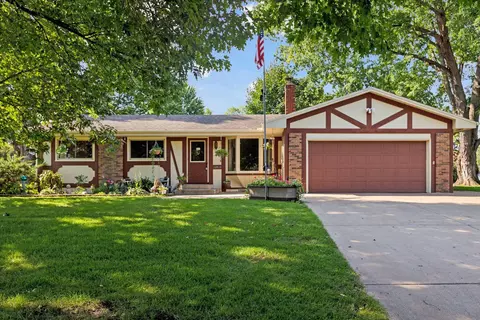 12815 27th Pl N, Plymouth, MN 55441