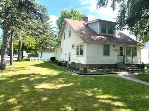 802 S 10th St, Montevideo, MN 56265