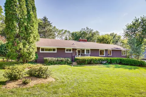 1138 Ingerson Rd, Arden Hills, MN 55112