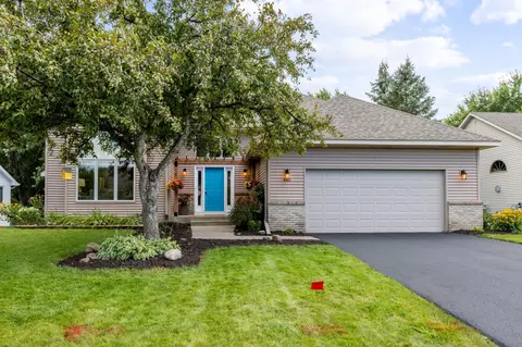 660 Mcfaddens Trl, Eagan, MN 55123 photo 3