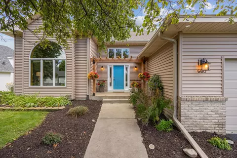 660 Mcfaddens Trl, Eagan, MN 55123 photo 4
