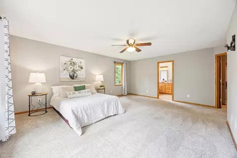 660 Mcfaddens Trl, Eagan, MN 55123 photo 26