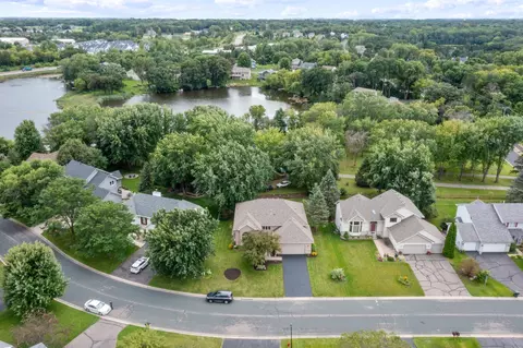 660 Mcfaddens Trl, Eagan, MN 55123 photo 5