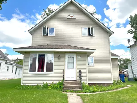 1135 Davis Ave, Gibbon, MN 55335