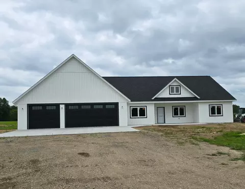 14899 Branch Creek Rd, Detroit Lakes, MN 56501