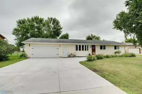 1022 Parke Ave S, Glyndon, MN 56547