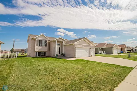 5145 47th Ave S, Fargo, ND 58104