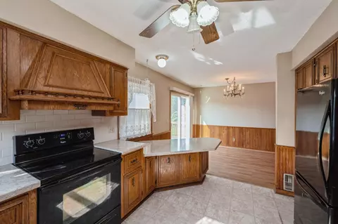 665 98th St E, Bloomington, MN 55420 photo 22