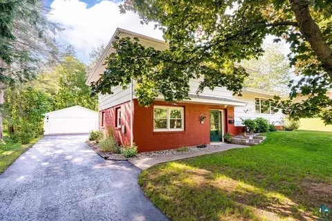 2115 Harvard Ave, Duluth, MN 55803 photo 2