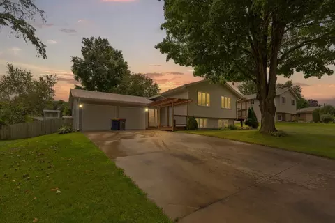 1509 Mitchell Dr, Faribault, MN 55021 photo 4
