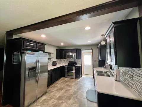 716 Augusta Ave, Willmar, MN 56201 photo 8