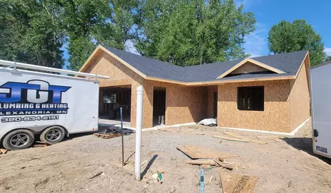 1837 Oak Knoll Dr NE, Alexandria, MN 56308