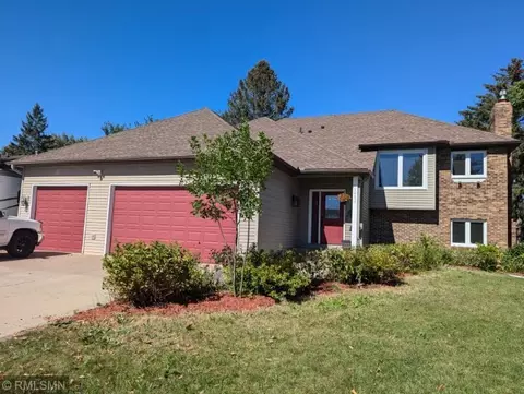 5693 W 125th St, Apple Valley, MN 55124