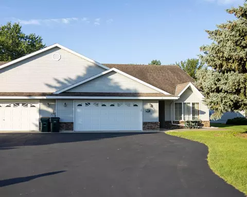 406 Voyager Dr, Alexandria, MN 56308