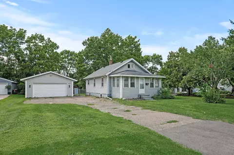 825 Summit Ave, Saint Paul Park, MN 55071
