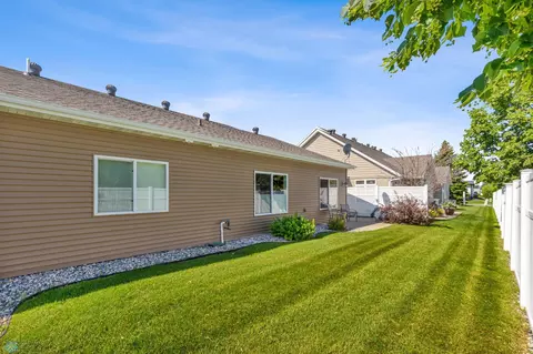 3610 Juniper Ct S, Fargo, ND 58104 photo 27