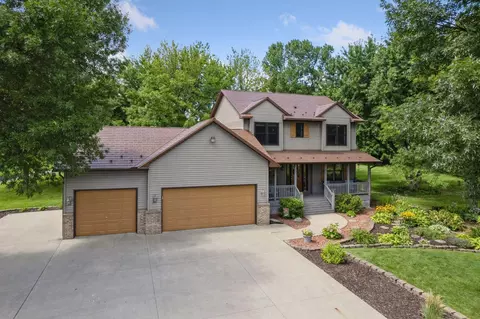 1164 4th St SW, Montgomery, MN 56069