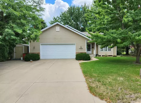 1844 Bayview Dr, Albert Lea, MN 56007