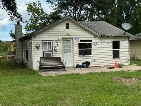 424 Central St W, Detroit Lakes, MN 56501