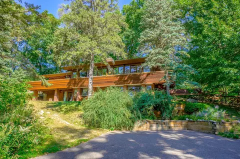 3 Long Marsh Ln, North Oaks, MN 55127