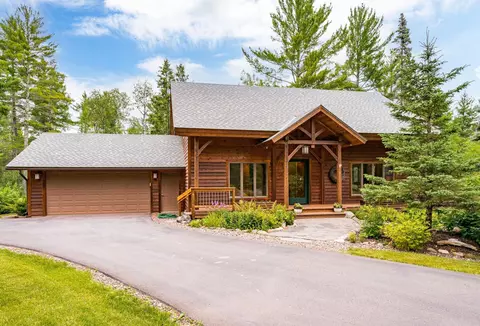 2057 Solitude Trl, Two Harbors, MN 55616