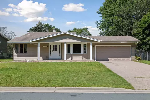 13026 Girard Ave S, Burnsville, MN 55337