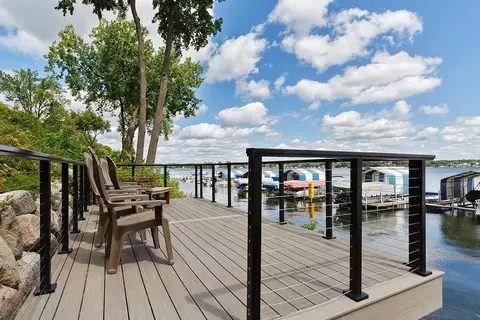 4387 Wilshire Blvd #208, Mound, MN 55364