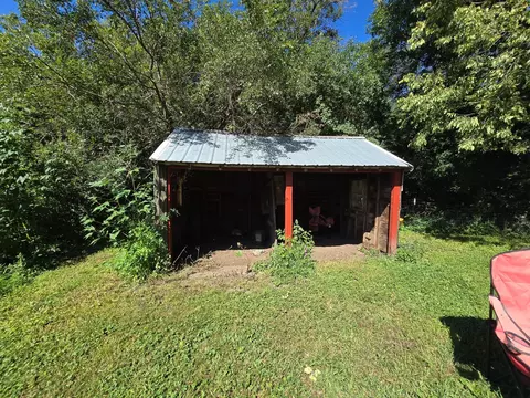 Exterior - 737 30th Ave, Pipestone, MN 56164 photo 5 of 20