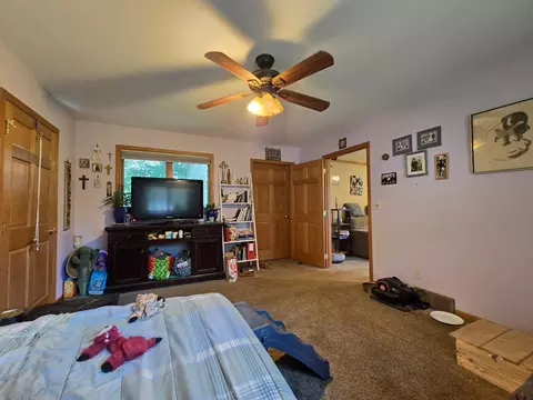 Bedroom - 737 30th Ave, Pipestone, MN 56164 photo 1 of 9