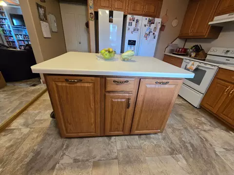 Kitchen - 737 30th Ave, Pipestone, MN 56164 photo 4 of 7