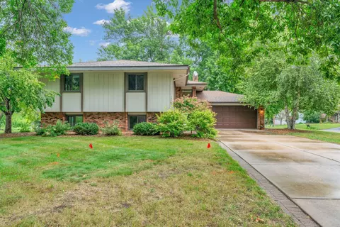 12708 Portland Ct, Burnsville, MN 55337