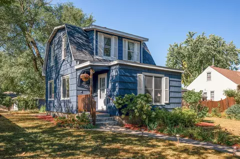 3909 Regent Ave N, Minneapolis, MN 55422
