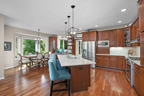 4164 Cashell Gln, Eagan, MN 55122