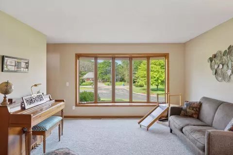 1965 Safari Trl, Eagan, MN 55122 photo 8