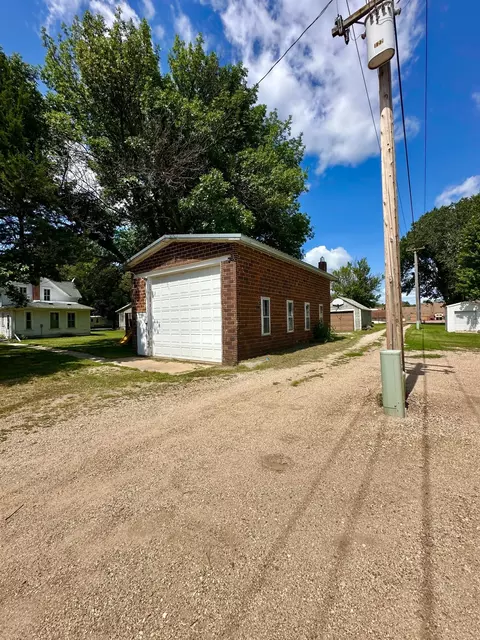 115 S Spring Ave, Springfield, MN 56087 photo 44