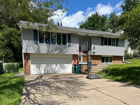 1303 43 12 Ave NE, Columbia Heights, MN 55421