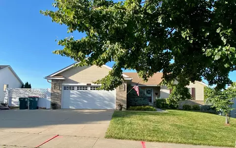 4933 4th St NW, Rochester, MN 55901