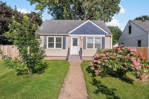 1170 Flandrau St, Saint Paul, MN 55106