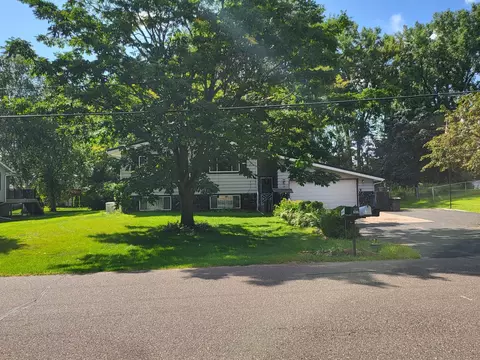 7235 Mill Rd, Hugo, MN 55038