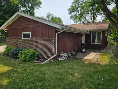 214 Carrow Cir, Marshall, MN 56258 photo 10