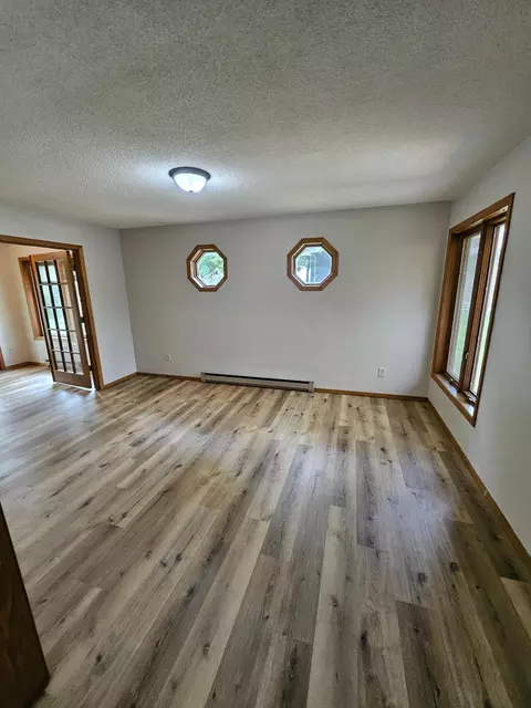 214 Carrow Cir, Marshall, MN 56258 photo 19