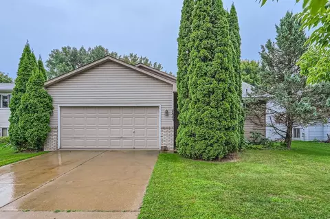 7845 77th St S, Cottage Grove, MN 55016