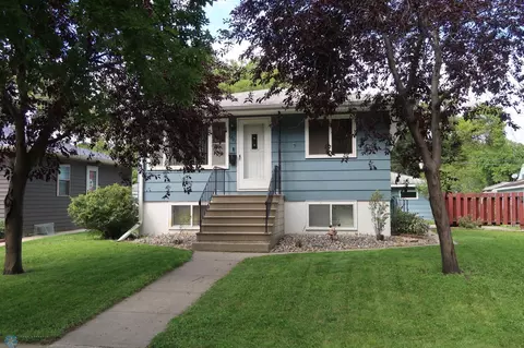 1801 6th Ave S, Fargo, ND 58103