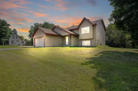 5655 140th St N, Hugo, MN 55038