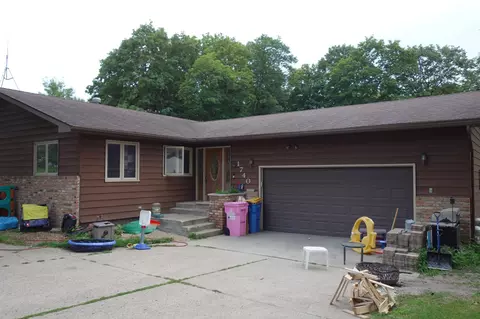 1740 N Cedar Ave, Owatonna, MN 55060