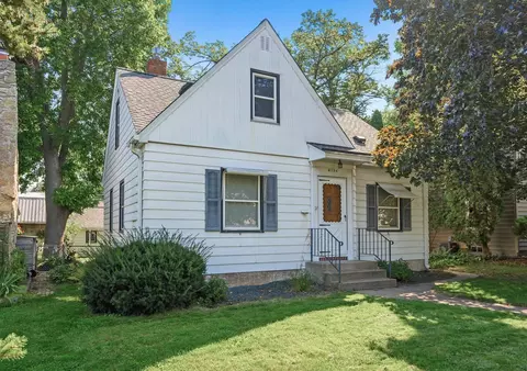 4136 Beard Ave N, Robbinsdale, MN 55422