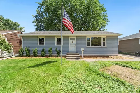 537 12th Ave S, South Saint Paul, MN 55075