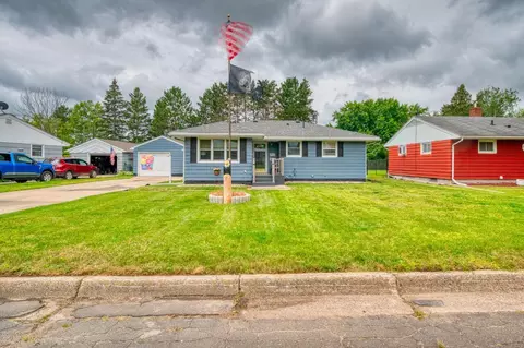 307 S 2nd St W, Aurora, MN 55705