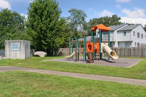 1523 Aspen Dr, Eagan, MN 55122 photo 28